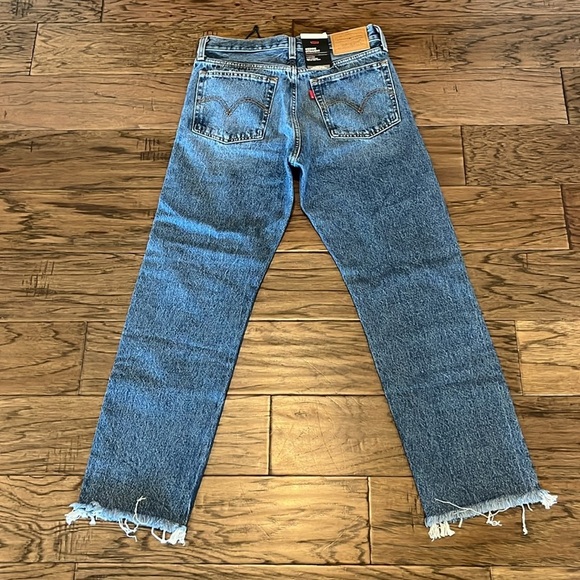 Levi’s Wedgie Straight High Rise NWT Size 25 - Picture 2 of 16